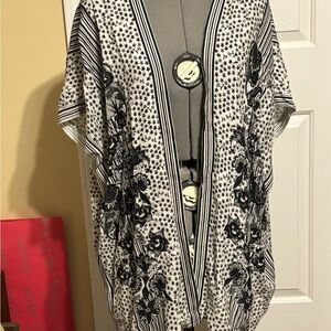 Max Studio Floral Kimono NWT
